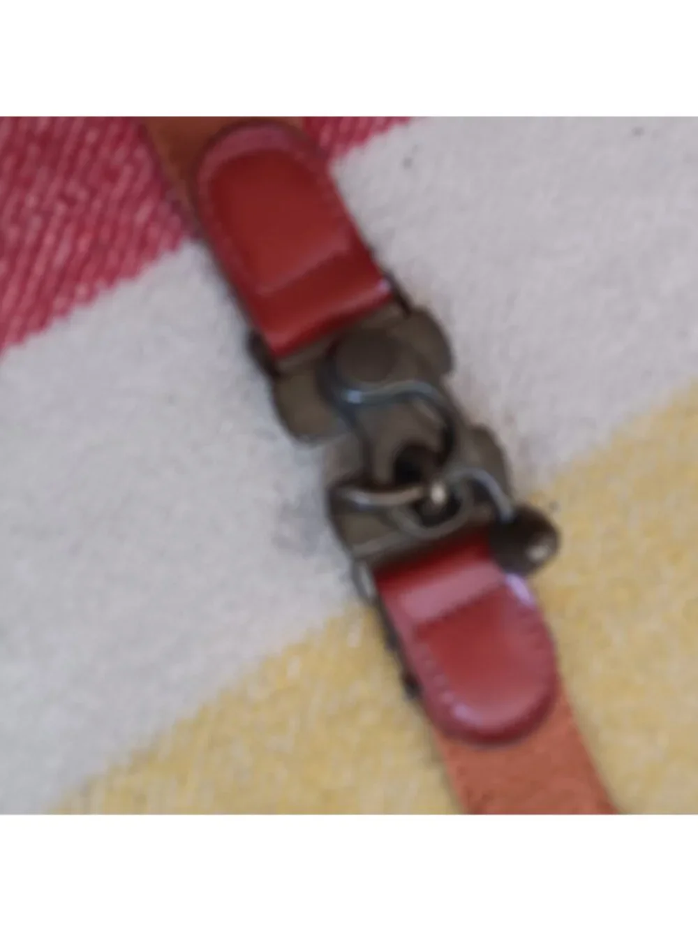 Unknown adjustable tan